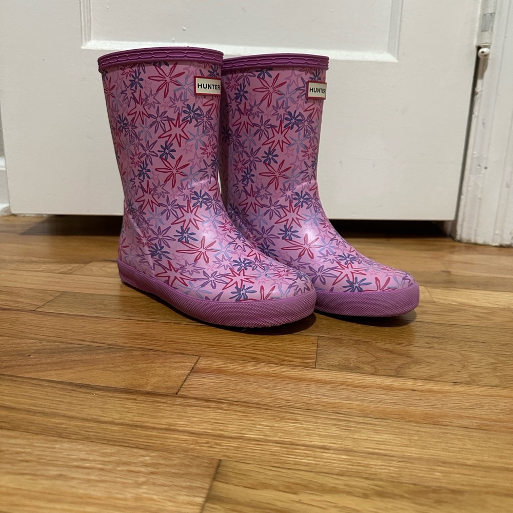 Hunter Kids Purple Star Pattern Rain Boots - Picture 8 of 8